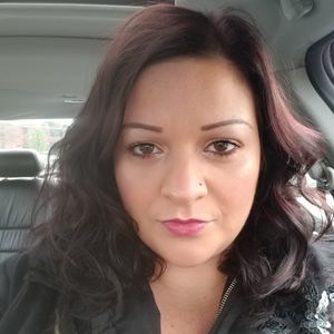 Meet your Posher, Laurie